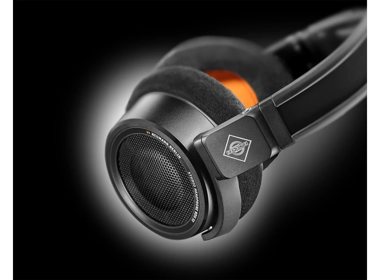 Neumann NDH 30 Black Edition 
