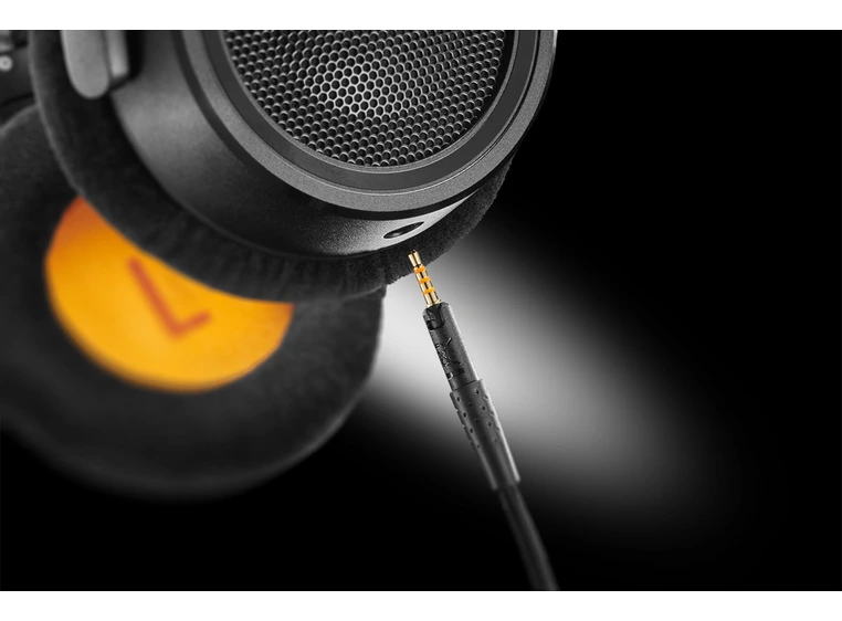 Neumann NDH 30 Black Edition 