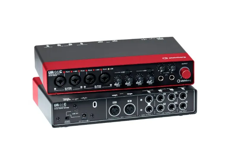 Steinberg UR44C - Red Lydkort & Midi-grensesnitt 