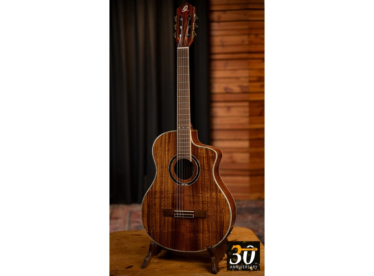 Ortega RCE30TH-ACA Nylonstr. gitar m/mik cutaway 30th Anniversary 