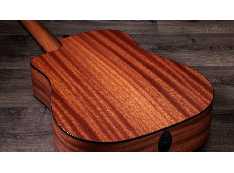 Taylor 150ce 12 strenger 