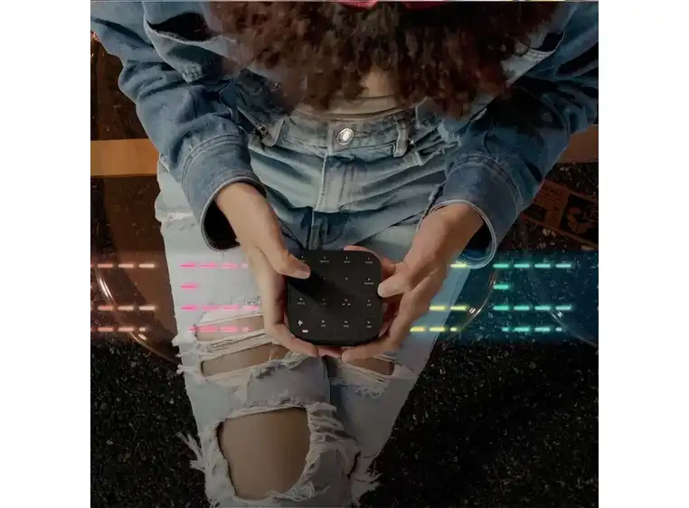 Donner MEDO synthesizer 