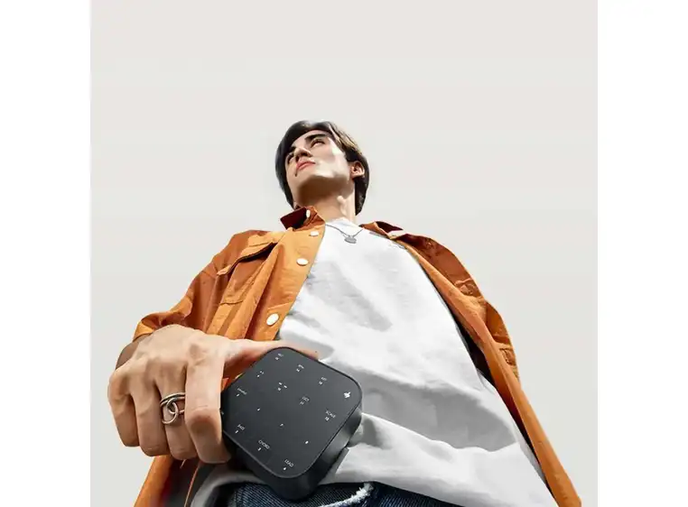 Donner MEDO synthesizer 