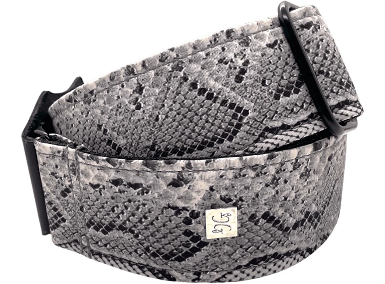 Get'm Get'm Strap 2" DiamondBack Rattler White 