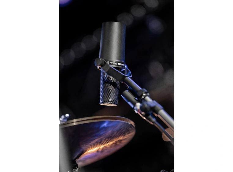 Shure SM7B Cardioid Dynamic Studio Vocal Mic 