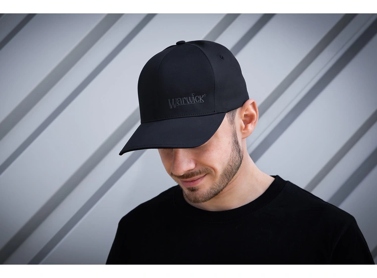 Warwick - Flexfit Delta Cap Black - Size S/M 
