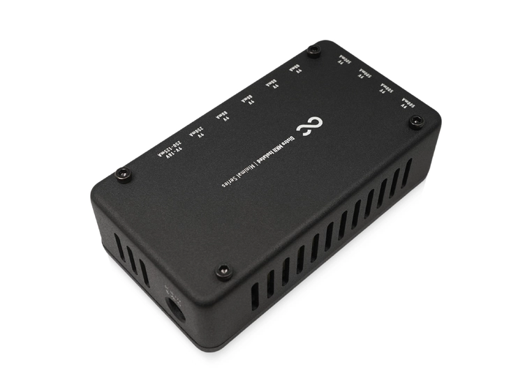 One Control Minimal Distro MKII Isolated Power Distributor, Black 