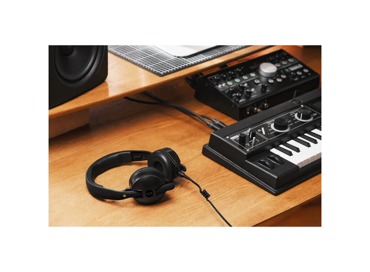 Røde NTH-50 Professional On-ear Headphones 