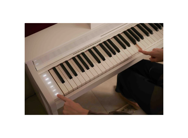 Casio AP-550 WH Smart Hybrid Celviano 