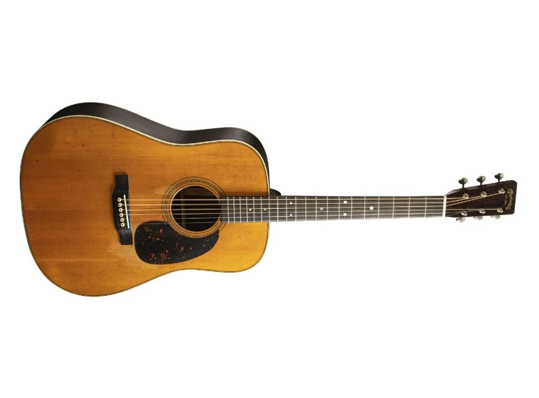 Martin D-28 Street Legend 