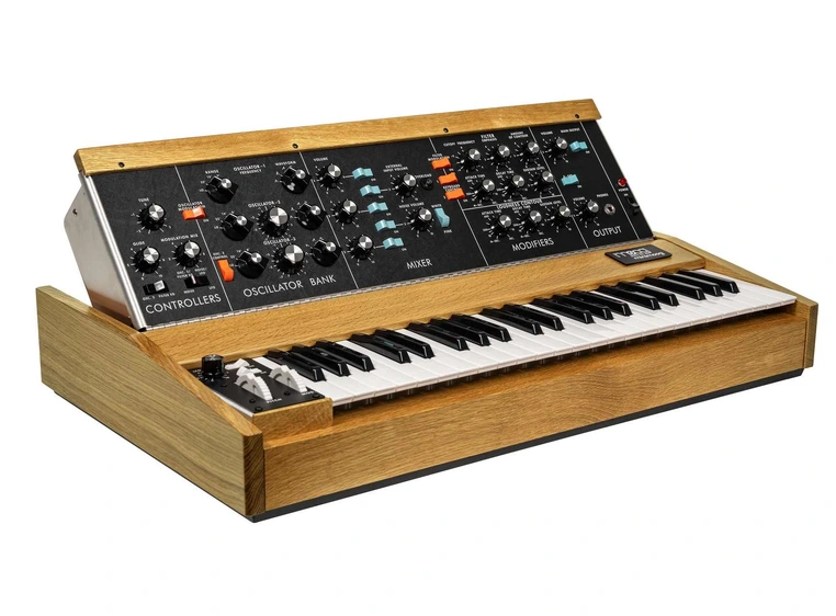 Moog Minimoog Model D Bob Moog Tribute Edition 
