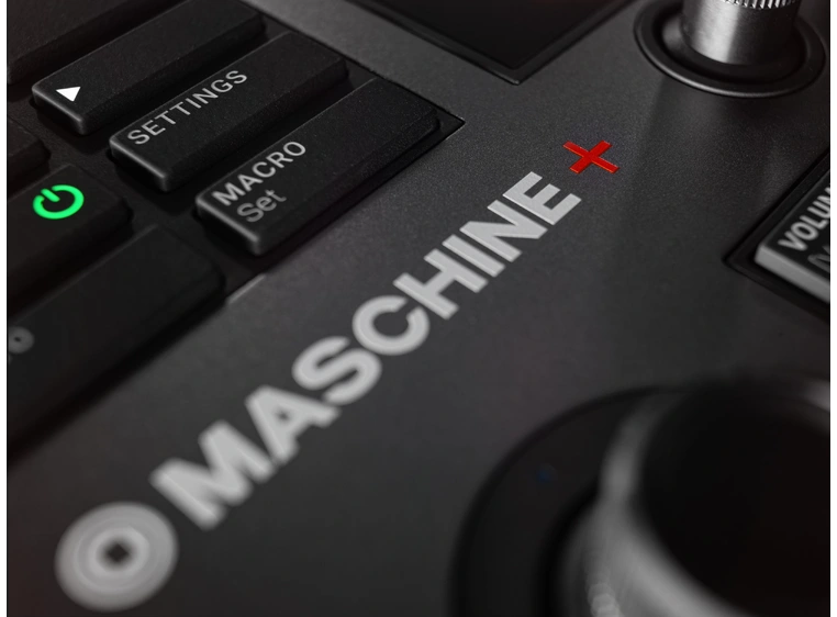 Native Instruments Maschine + * *Kunderetur 