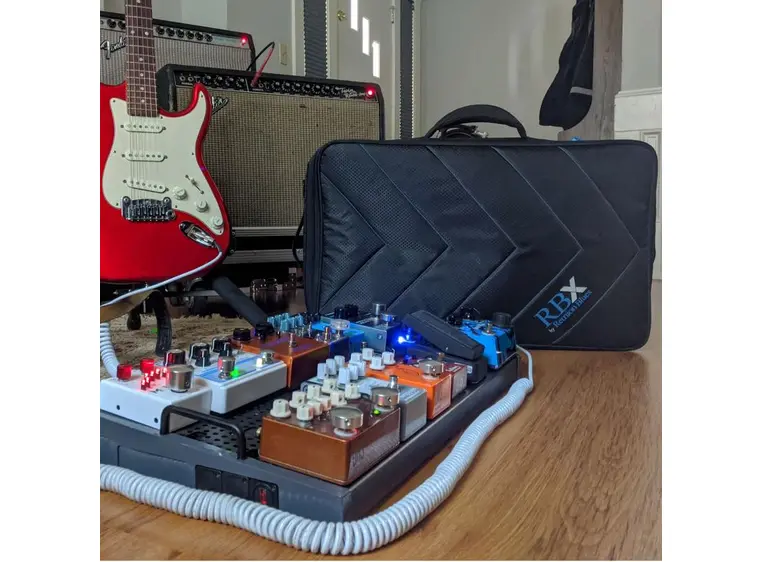 Reunion Blues RBX-24 Pedalboard/Gear Case 24" x 14" 