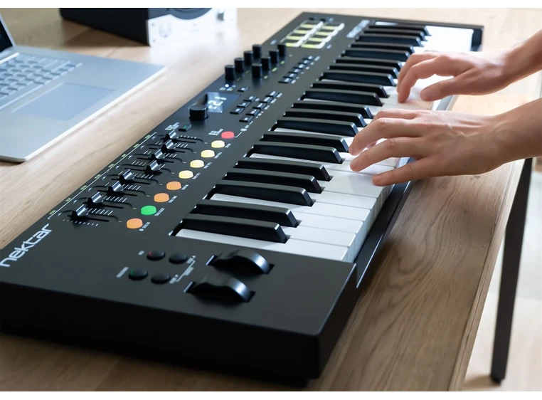 Nektar Impact LX49mk3 