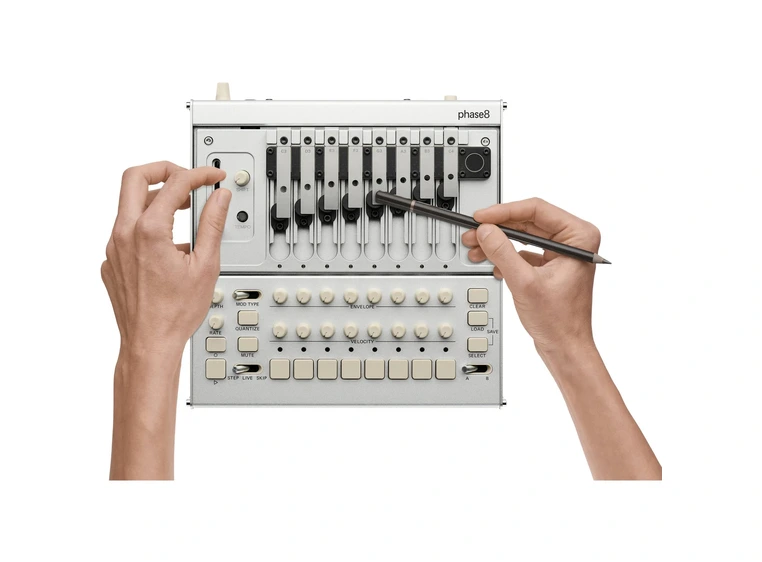Korg phase8 