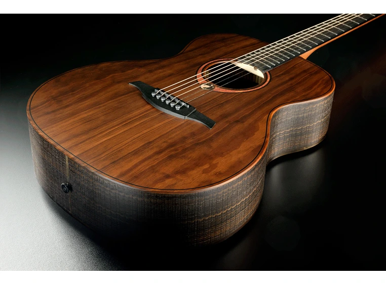LAG SAUVAGE-ACE Sauvage Aditorium Cutaway Acoustic-Electric 