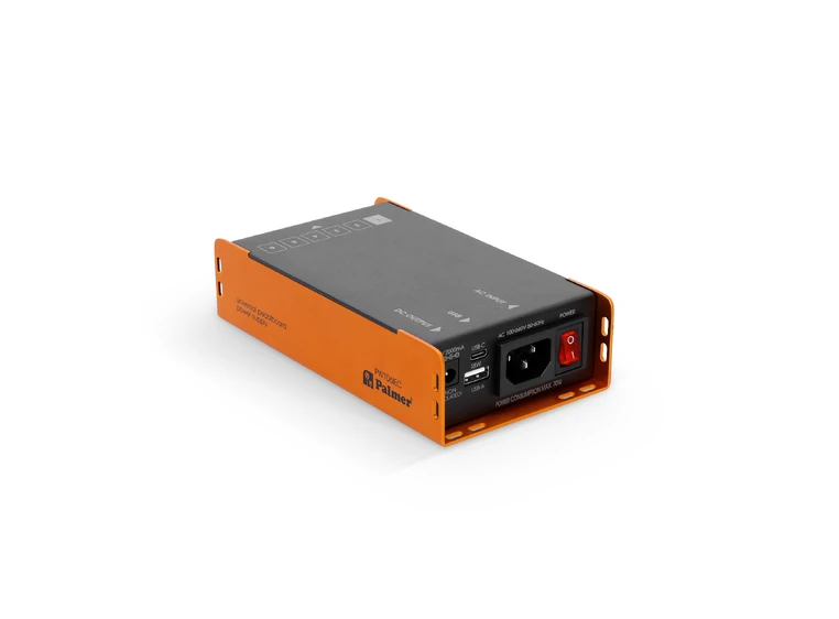 Palmer PWT 06 IEC Pedalboard Power Supply with USB 