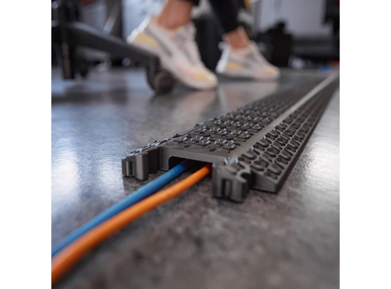 Defender XPRESS 40 BLK Cable bridge 40mm, black, height 4cm 