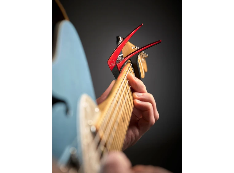 G7th Nashville Capo 6-strengs Red 