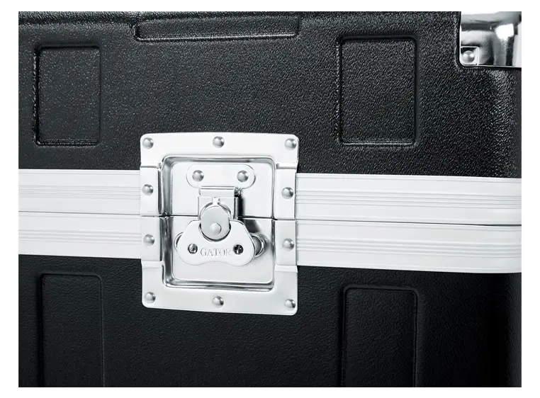 Gator GM-4WR Case til 4 trådløse systemer 