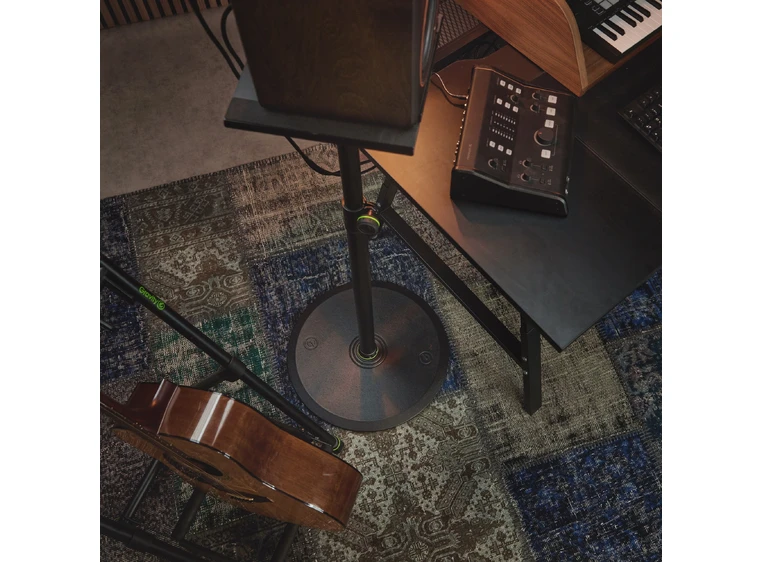 Gravity SP 3202 LR B Speaker Stand with large round base 