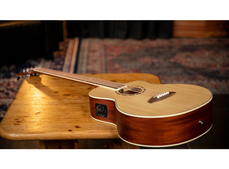 Ortega D7CE-5 5-strengad Akustisk bass Med mikrofon, Cutaway, Natural 