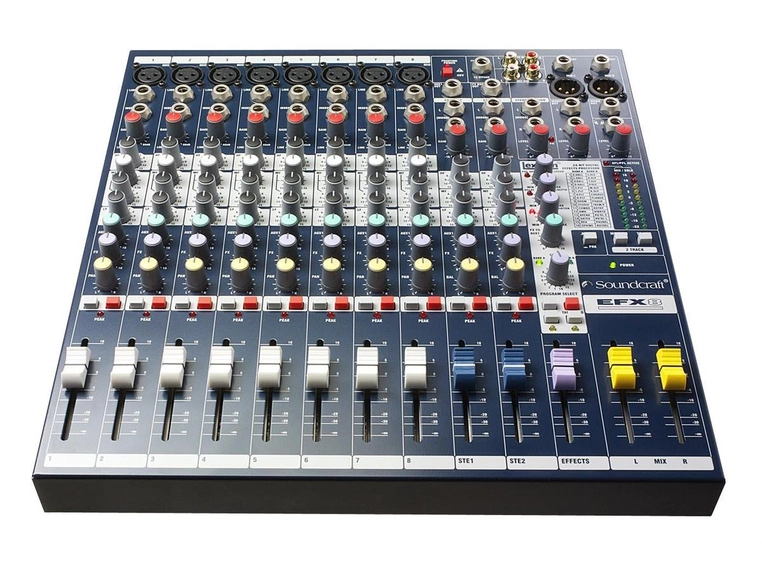 Soundcraft EFX8 8+2, 2 aux med Lexicon klang 