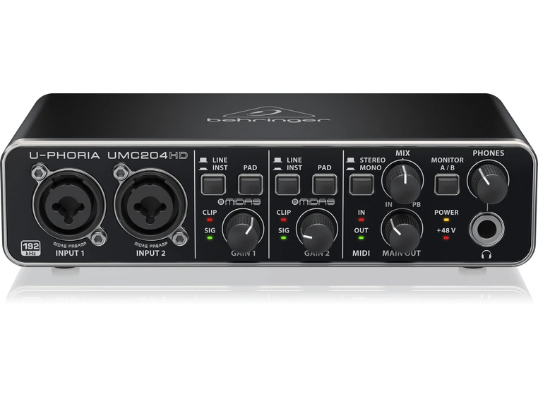 Behringer UMC204HD 