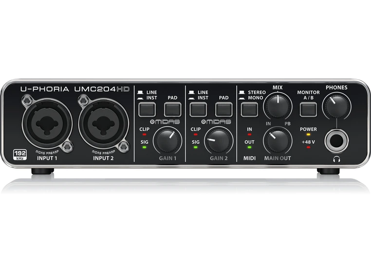 Behringer UMC204HD 
