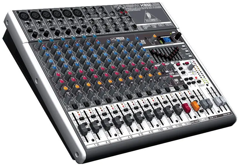 Behringer Xenyx X1832USB 