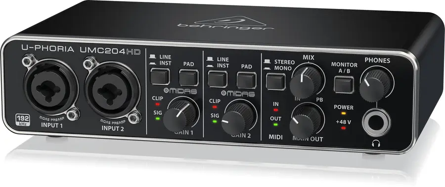 Behringer UMC204HD 