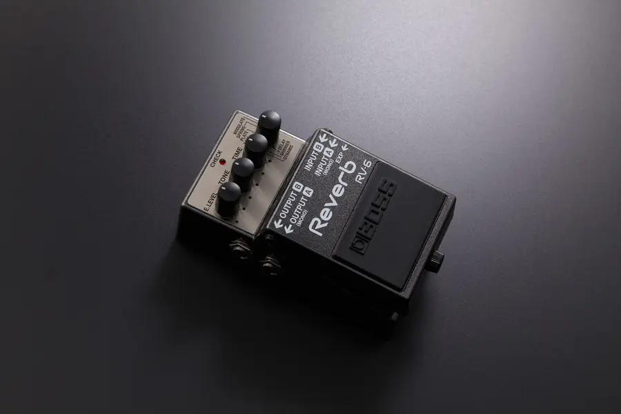 Boss Rv-6 reverb pedal 