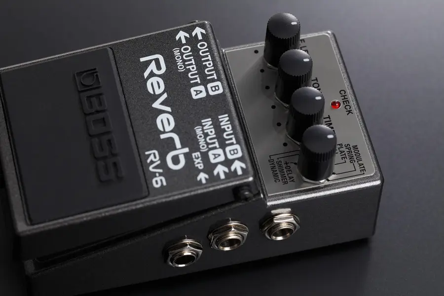 Boss Rv-6 reverb pedal 