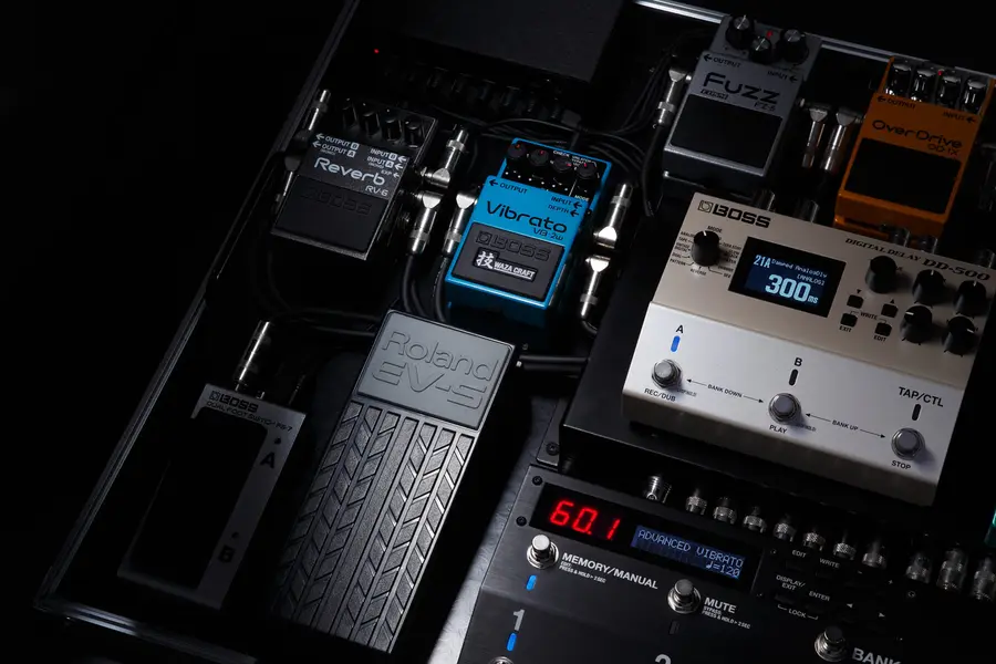 Boss VB-2W Analog vibrato pedal Waza Craft 