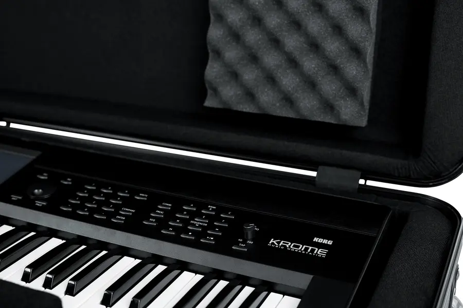 Gator GTSA-KEY76D DEEP 76-note TSA Keyboard Case w/ Wheels 