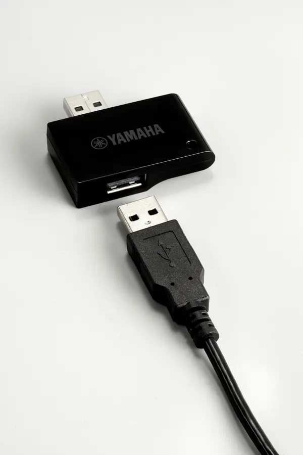 Yamaha UD-BT01 bluetooth midi adapter 