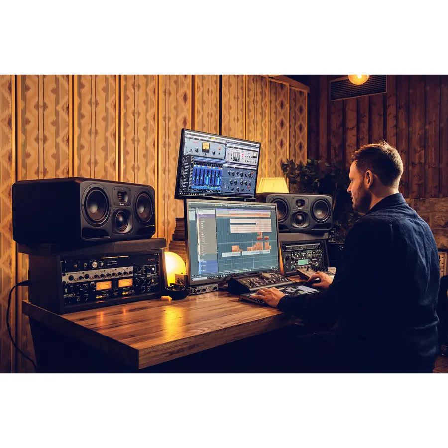 ADAM Audio S3H Nær/Midtfeltsmonitor 3-way system, 2x7" woofer (pris pr stk) 