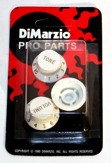 DIMARZIO DM2111W Strat Knob Set White 