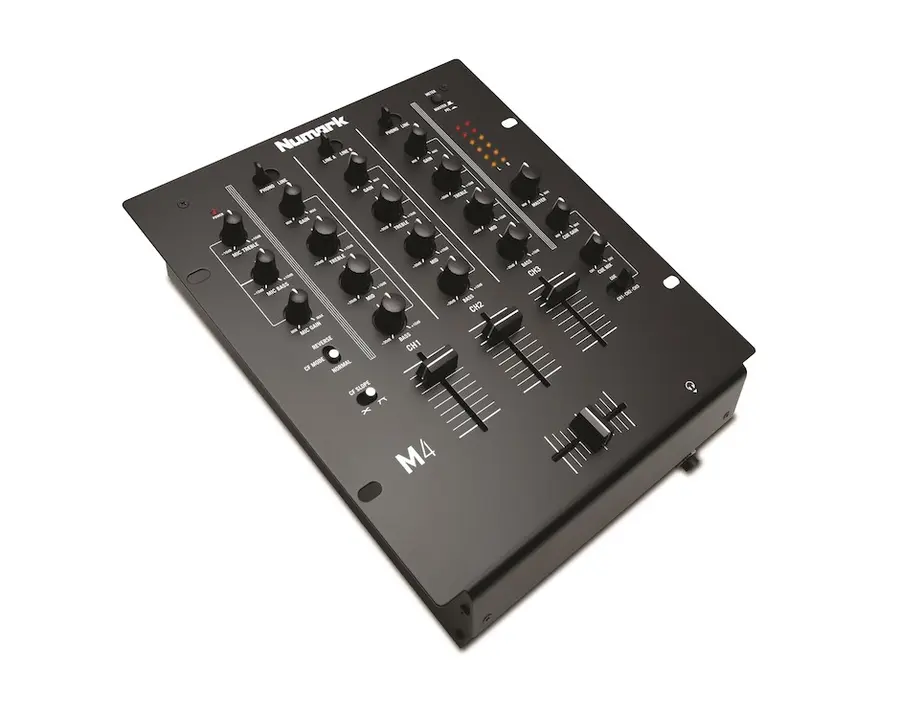 Numark M4 svart mikser 