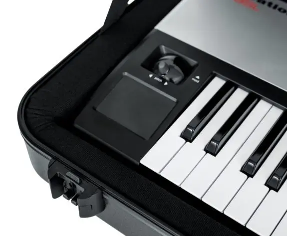 Gator GTSA-KEY49 - 49-note Case TSA Keyboard Case w/ Wheels 