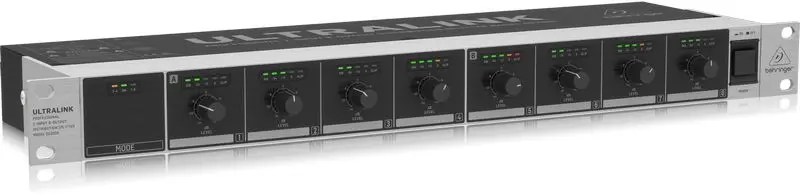 Behringer DS2800 Professional 2-Input 8-Output Distribution Splitter 