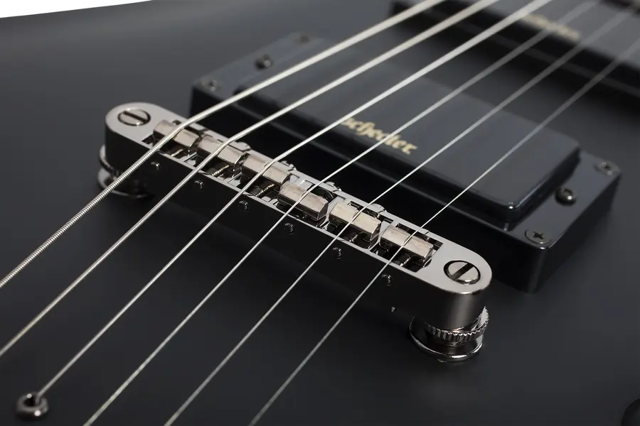 Schecter Demon 6 2018 Aged Black Satin 