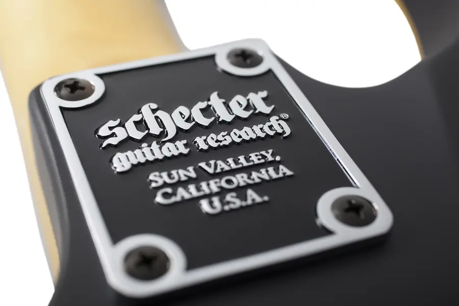 Schecter Demon 6 2018 Aged Black Satin 
