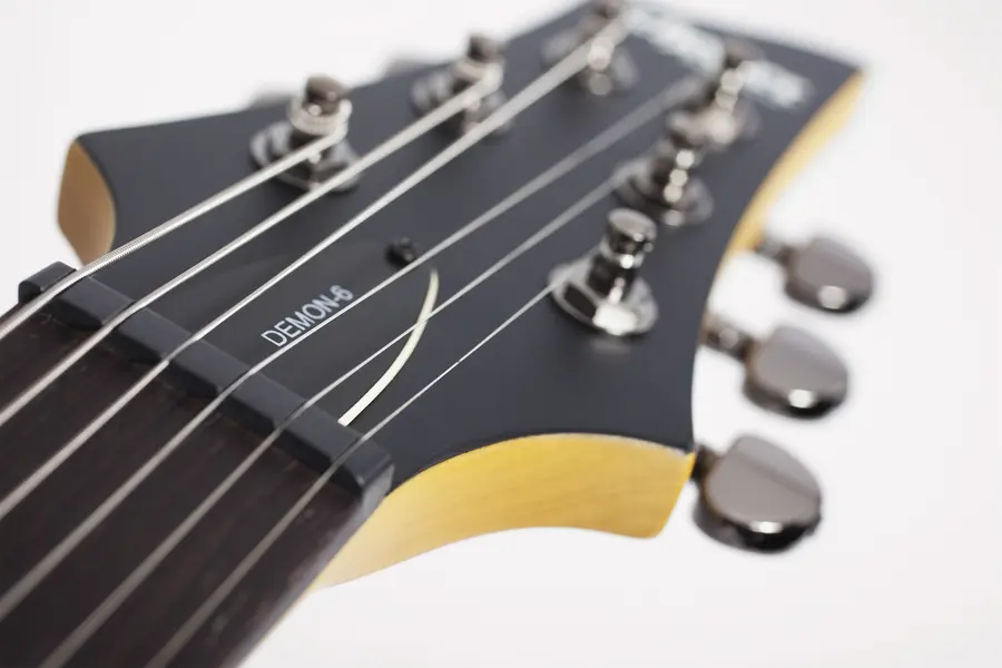 Schecter Demon 6 2018 Aged Black Satin 