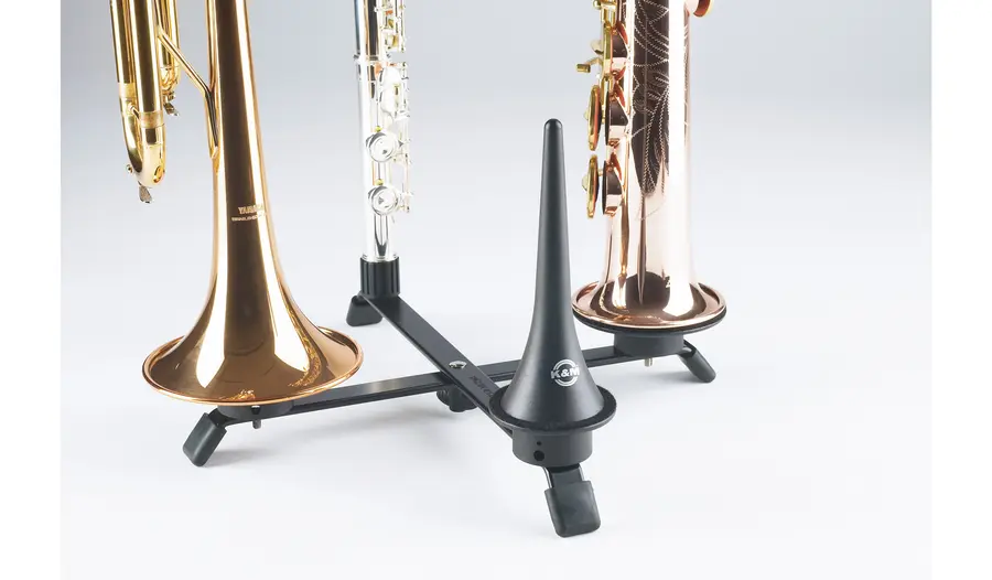 K&M 17710 Foldable base, for up to 4 peg Large black powder-coated folding base 