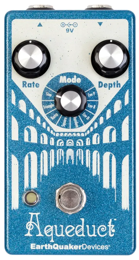 EarthQuaker devices Aqueduct True-pitch Vibrato pedal 