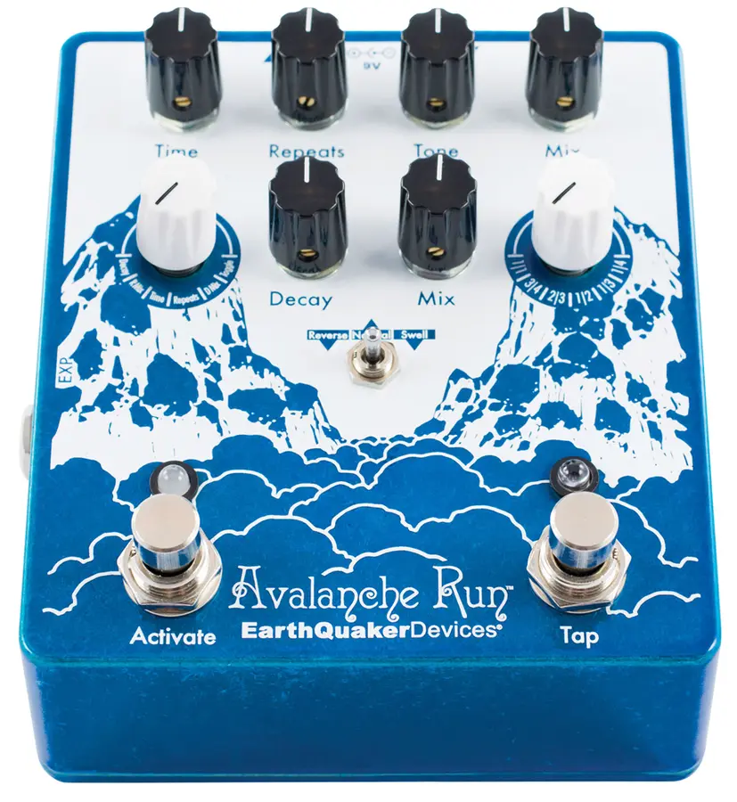 EarthQuaker devices Avalanche Run V2 Stereo Reverb & Delay with Tap Tempo 