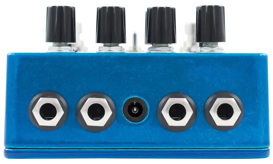 EarthQuaker devices Avalanche Run V2 Stereo Reverb & Delay with Tap Tempo 