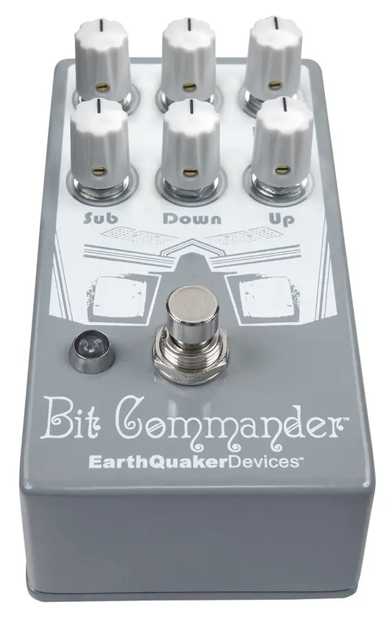 EarthQuaker devices Bit Commander V2 Analog Octave Synth 