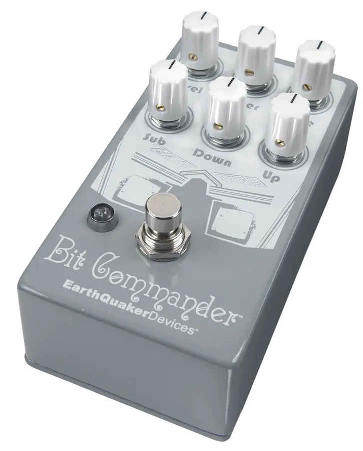 EarthQuaker devices Bit Commander V2 Analog Octave Synth 